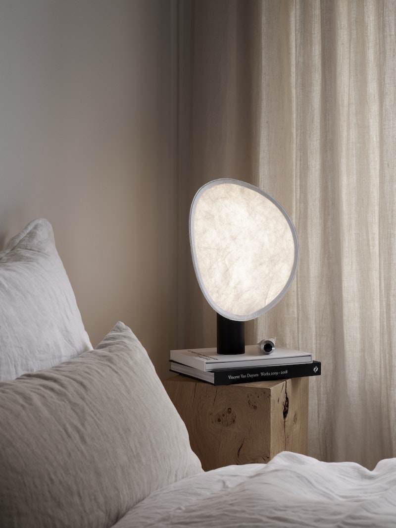 tense portable table lamp